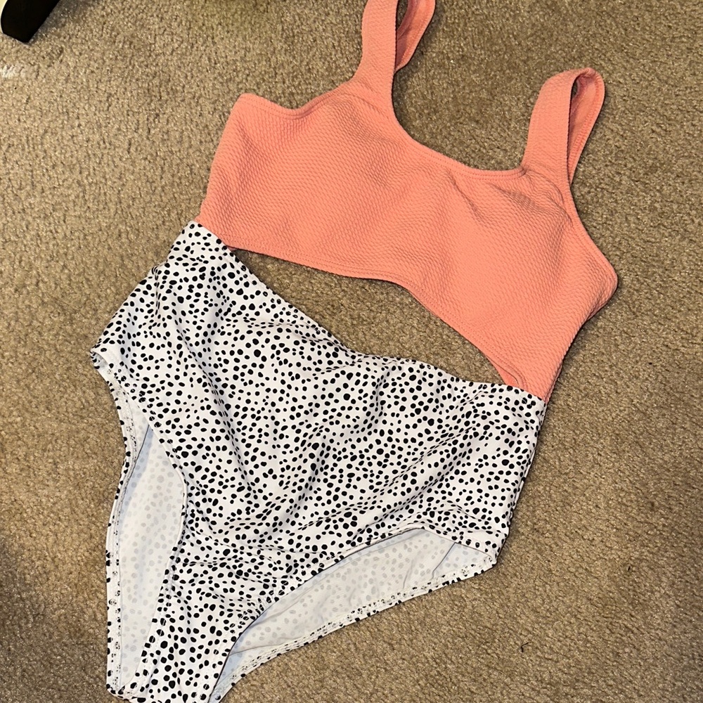 MakeMeChic Girl's Cut Out Dot Print One Piece Swimsuit Color Block